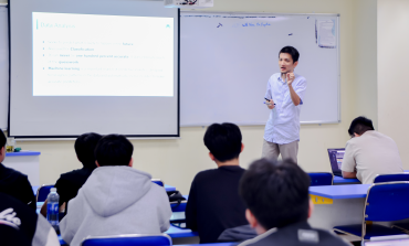 Tổng kết Seminar Hỗ trợ Nghiên cứu Khoa học Sinh viên: “Bài toán Phân tích Dữ liệu Chứng khoán - Hệ thống Giao dịch Tự động”