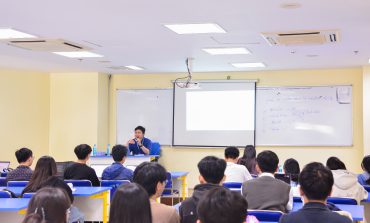 Tổng kết Seminar hỗ trợ NCKH SV chủ đề “Từ Ý Tưởng Đến Công Bố: Hành Trình Nghiên Cứu Trong Thương Mại Điện Tử"